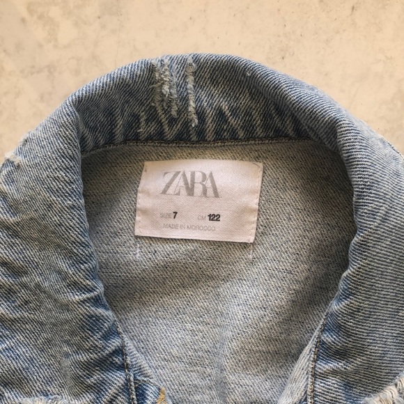 - Zara Blue Denim Jean Jacket Timeless Style - Picture 2 of 6